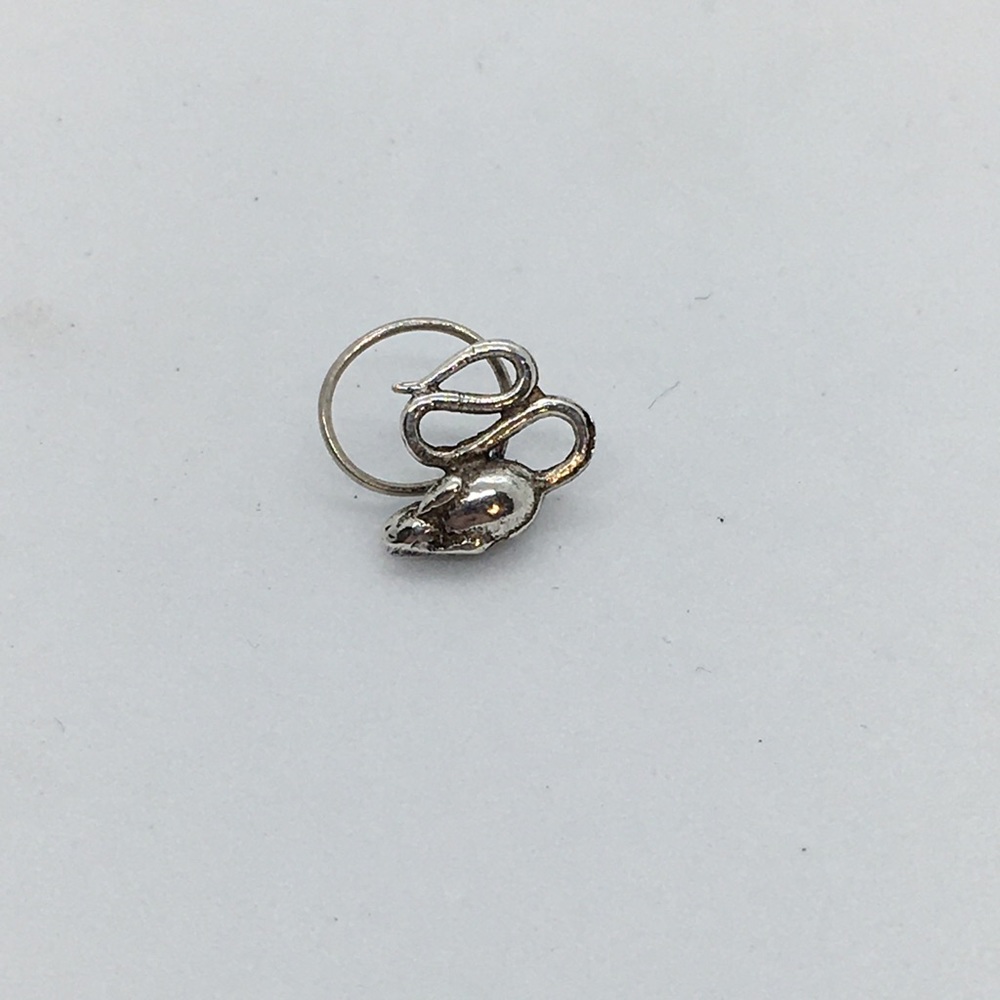 Mouse nose ring stud